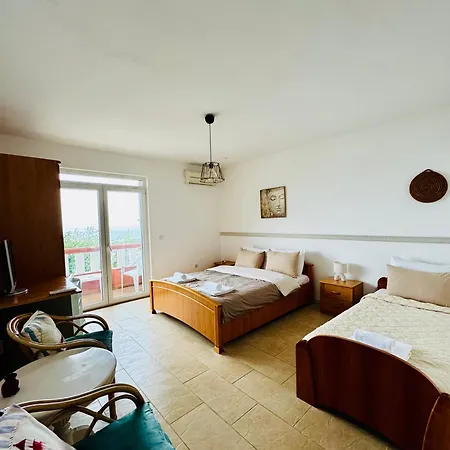 Felix * Budva