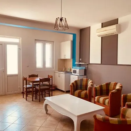 Felix Aparthotel *