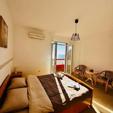 Felix Aparthotel Budva