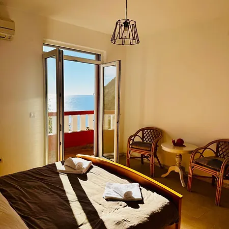 Aparthotel Felix Budva