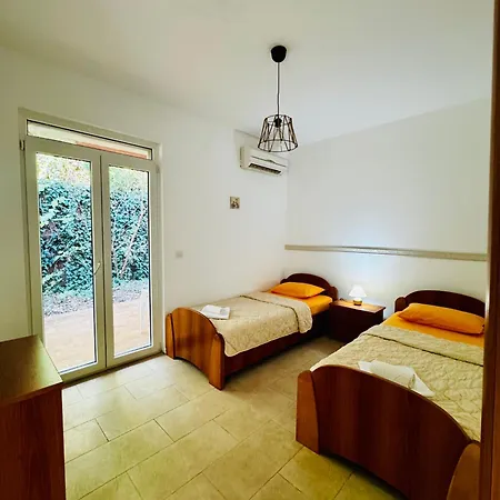 Felix Aparthotel